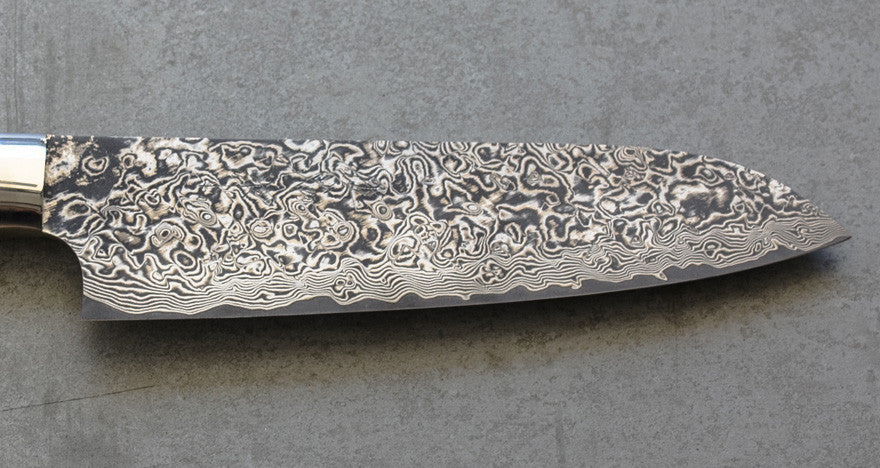 Saji Ironwood R2 180mm Santoku