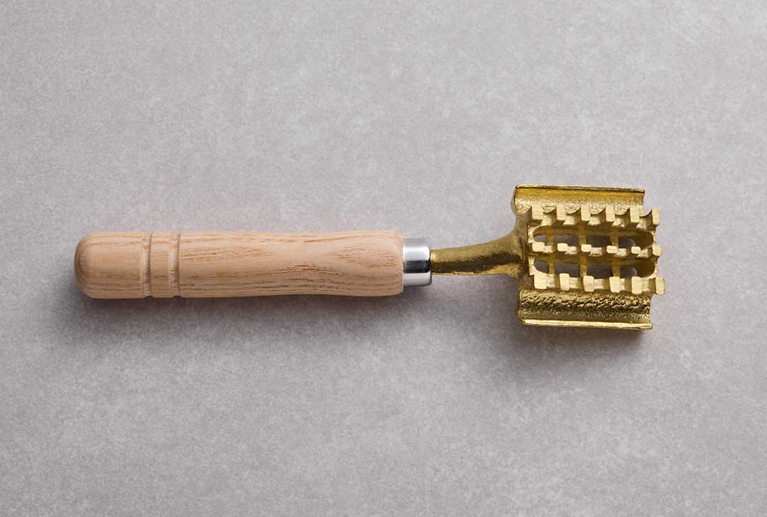 Fish Scaler Bronze Double Wing - M