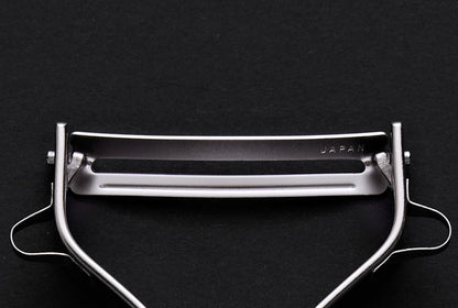 Japanese Curved Peeler